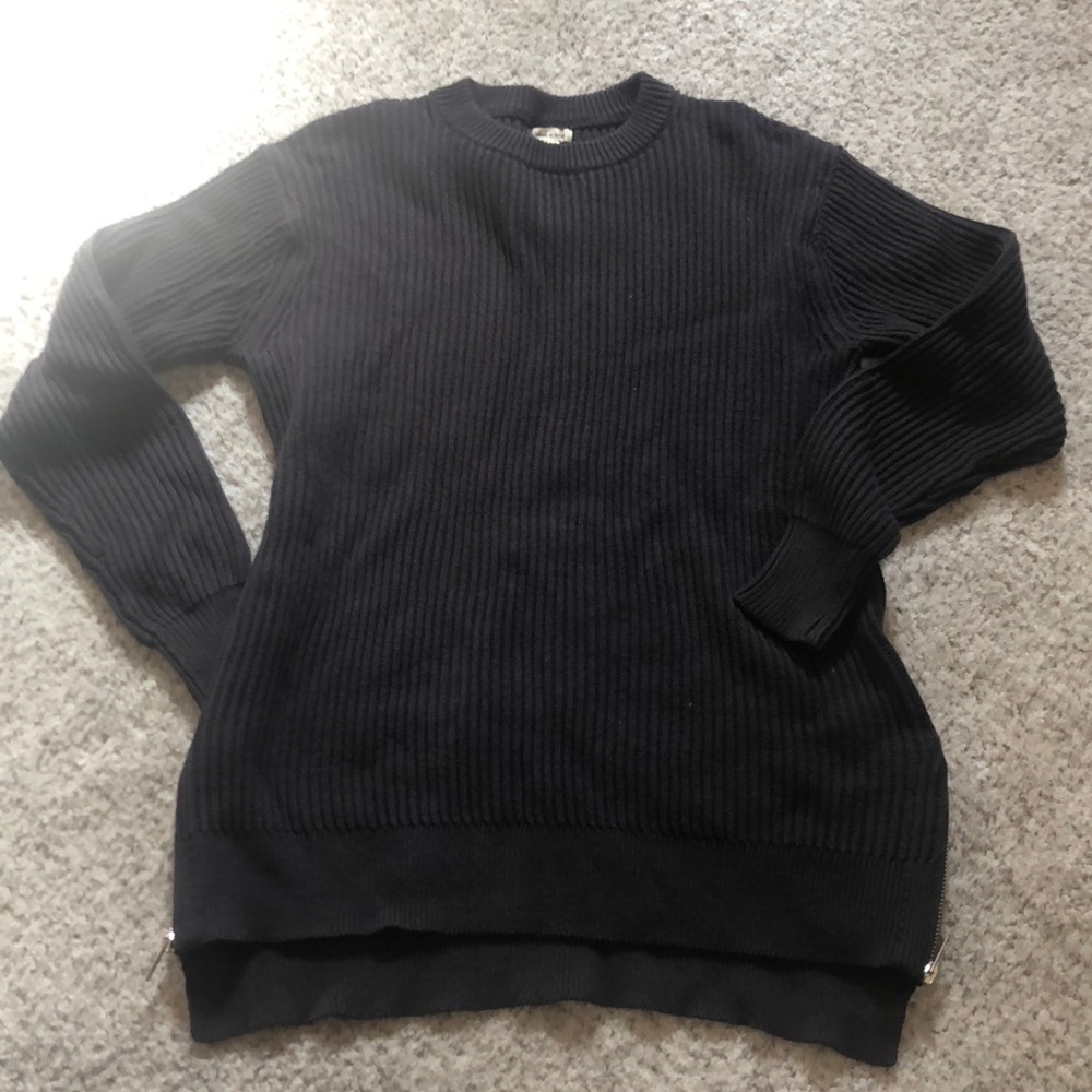 Silence + Noise Urban Outfitters Sweater Small